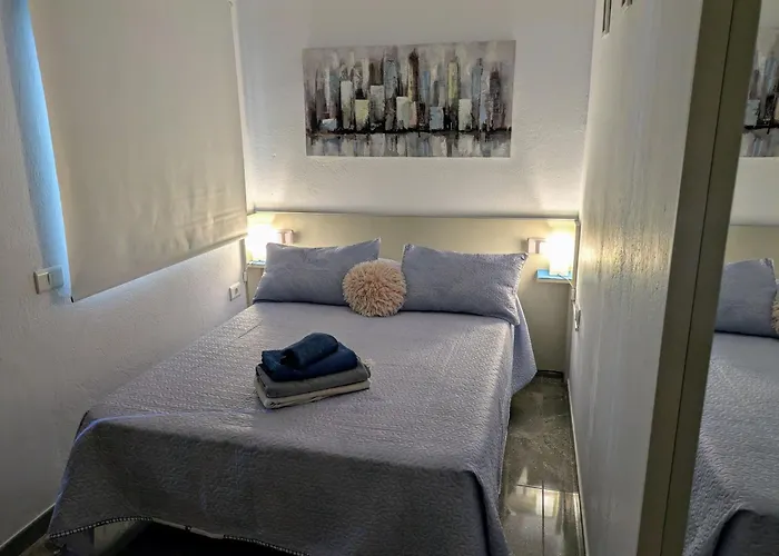 Burero Beach Stay - Comfy - Near Airport & Beaches
